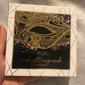 PUR EYESHADOW PALETTE